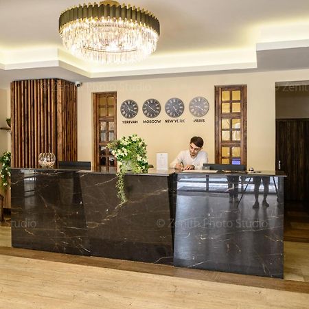 Nacho Hotel Yerevan Bagian luar foto