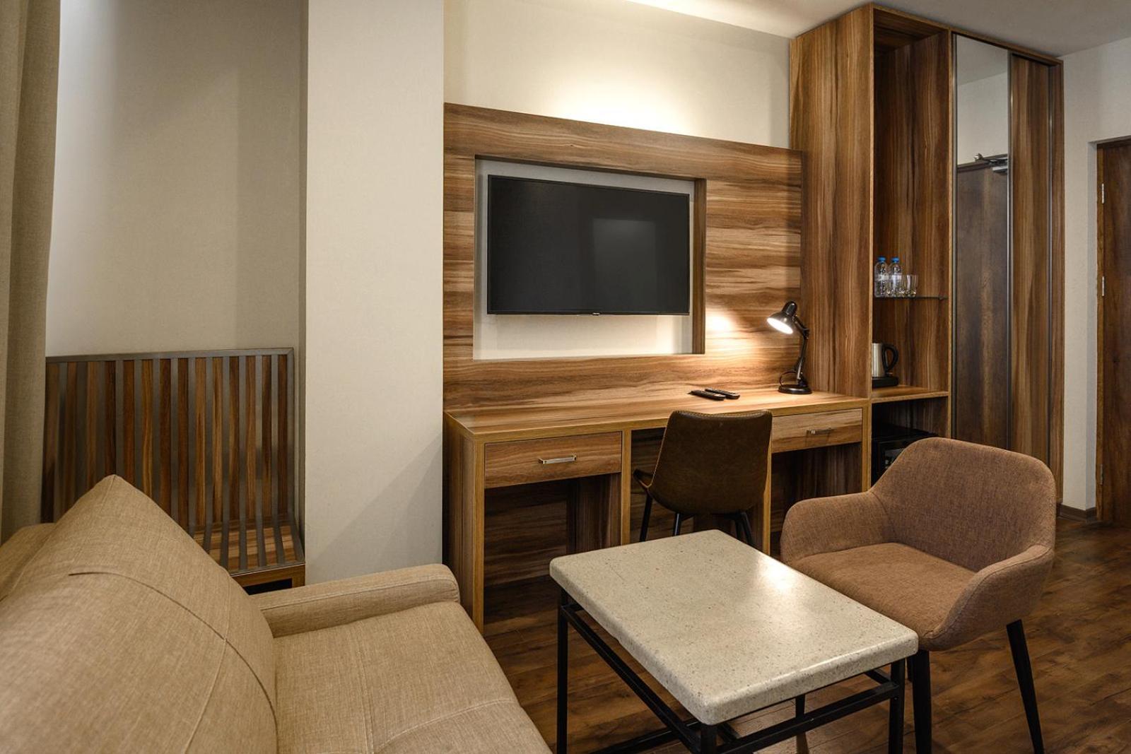 Nacho Hotel Yerevan Bagian luar foto