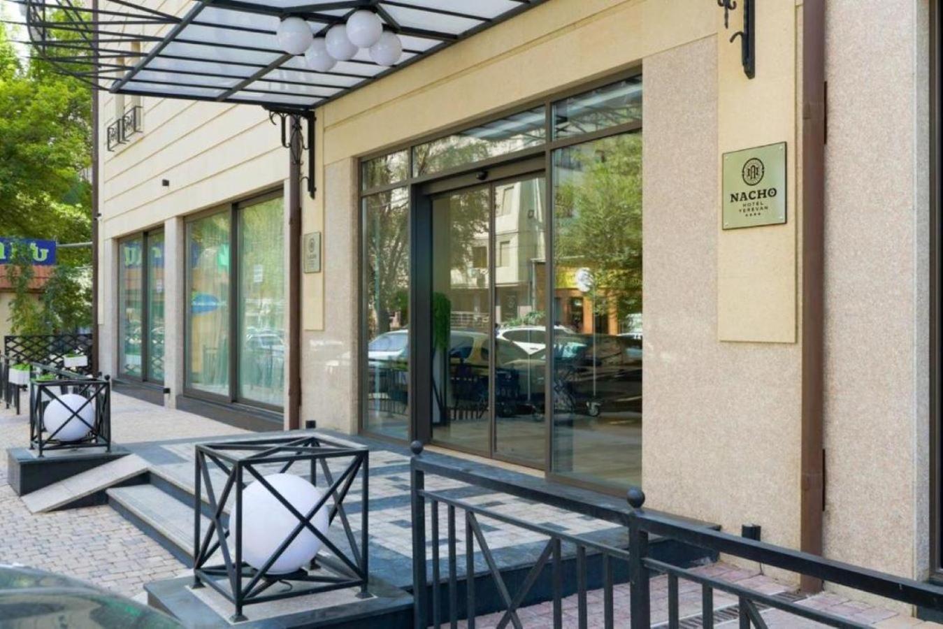 Nacho Hotel Yerevan Bagian luar foto